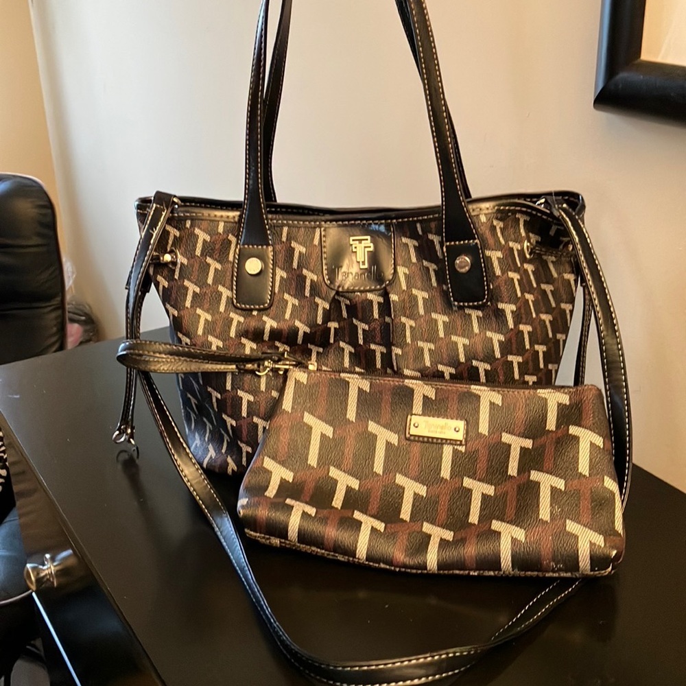 2 piece Tiganello tote plus matching wristlet.